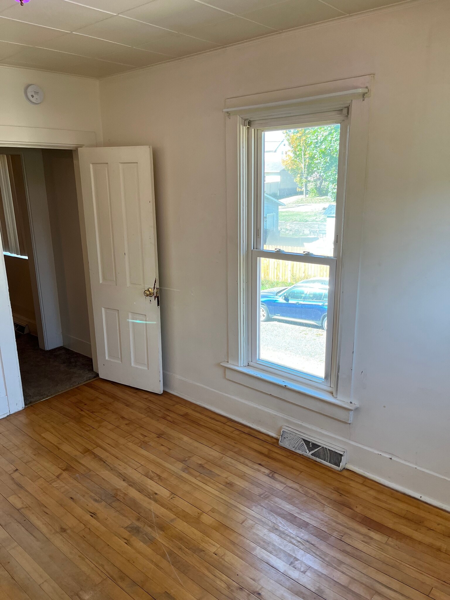 Bedroom. 2 - 801 N 3rd St