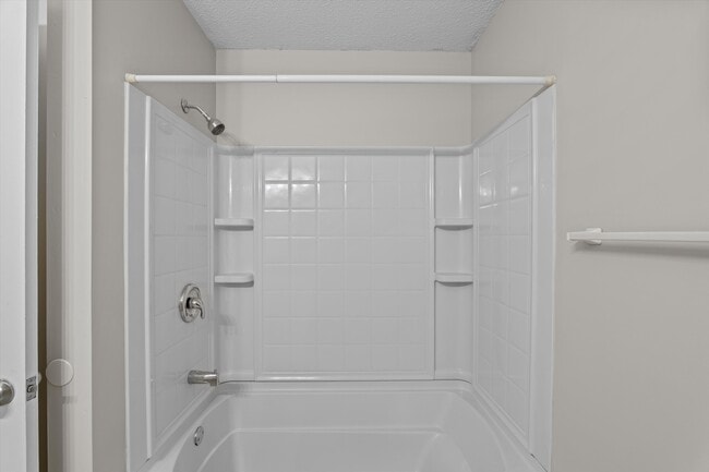 Building Photo - 119 Sunnywood Dr