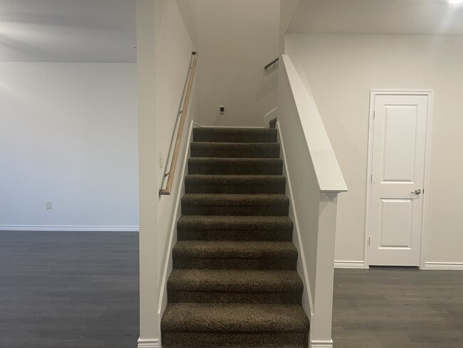 Building Photo - 2021 Crooked Bow Dr