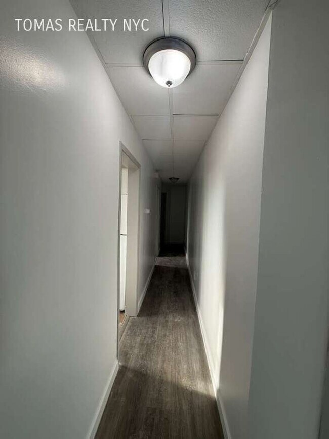 Building Photo - 78 Briggs Ave