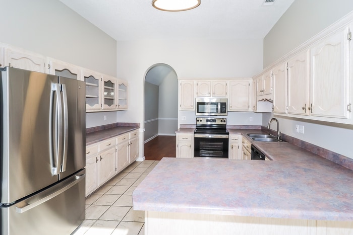 Building Photo - 1875 Carlyn Cove