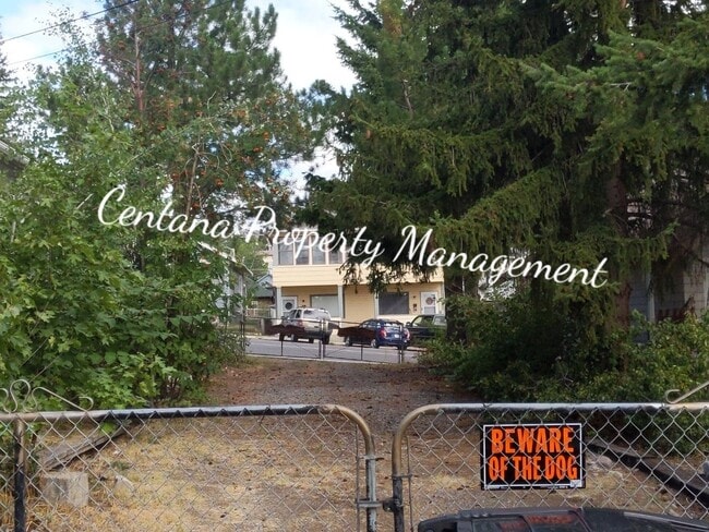 Building Photo - 2 Bedroom 1 Bath walking distance to Montana Tech