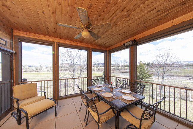 Building Photo - 1124 Heritage Dr