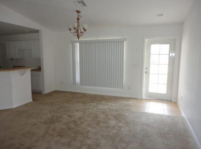 Building Photo - 4740 NW 39th Ave