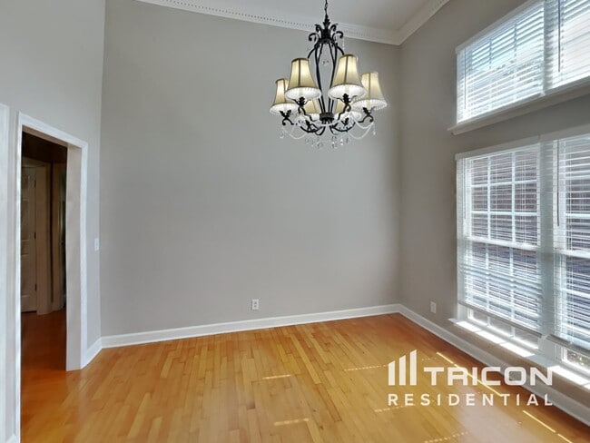Building Photo - 419 Fieldstone Dr