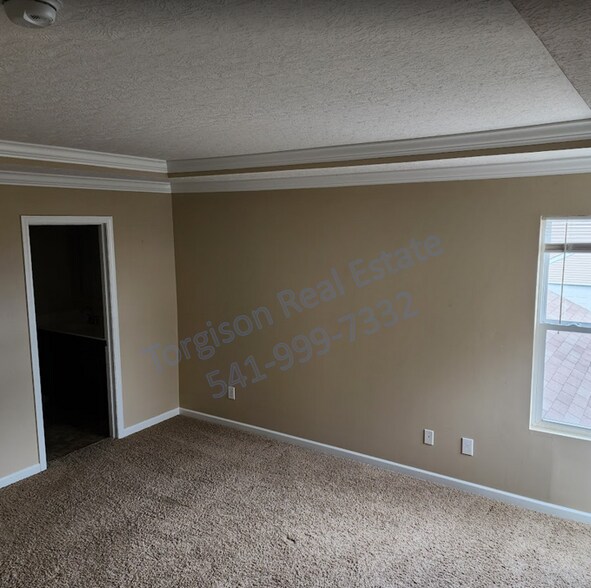 Building Photo - 5828 Trail Creek Dr