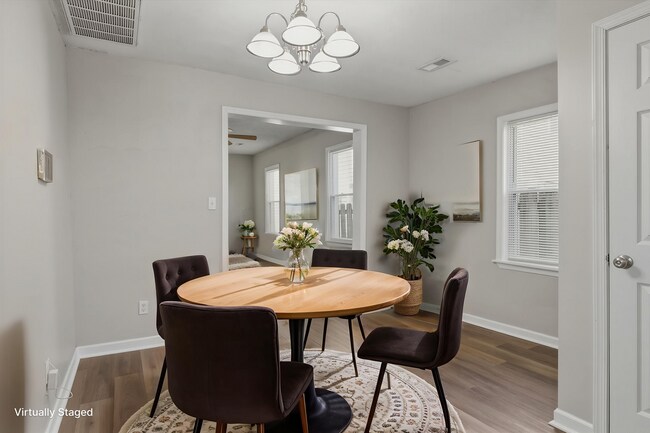 Building Photo - 720 Forbes St