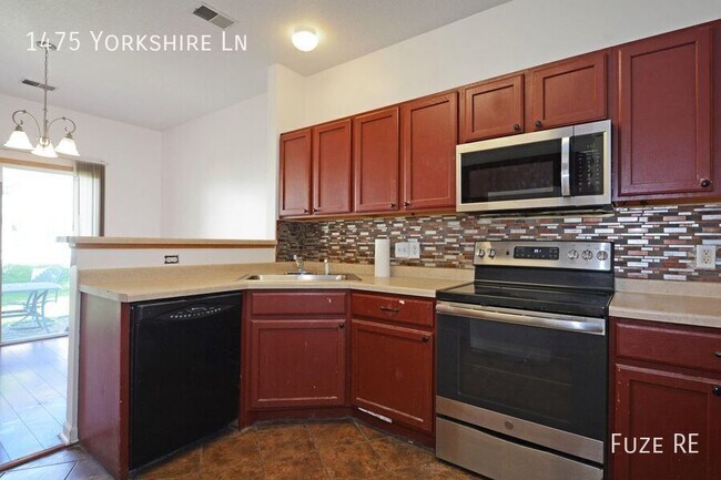 Building Photo - 1475 Yorkshire Ln