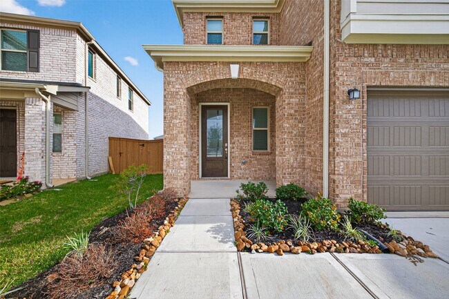 Building Photo - 8110 Shelter Bay Ln