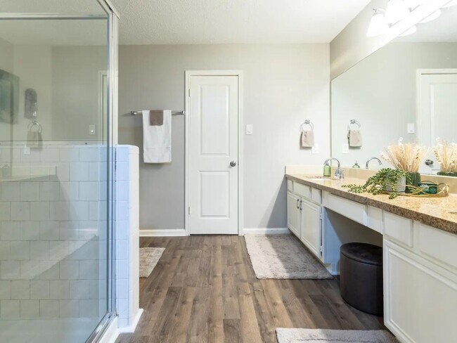 Building Photo - 2005 Village Park Dr