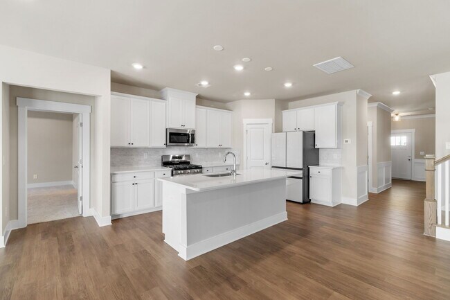 Building Photo - 1714 Firelight Wy