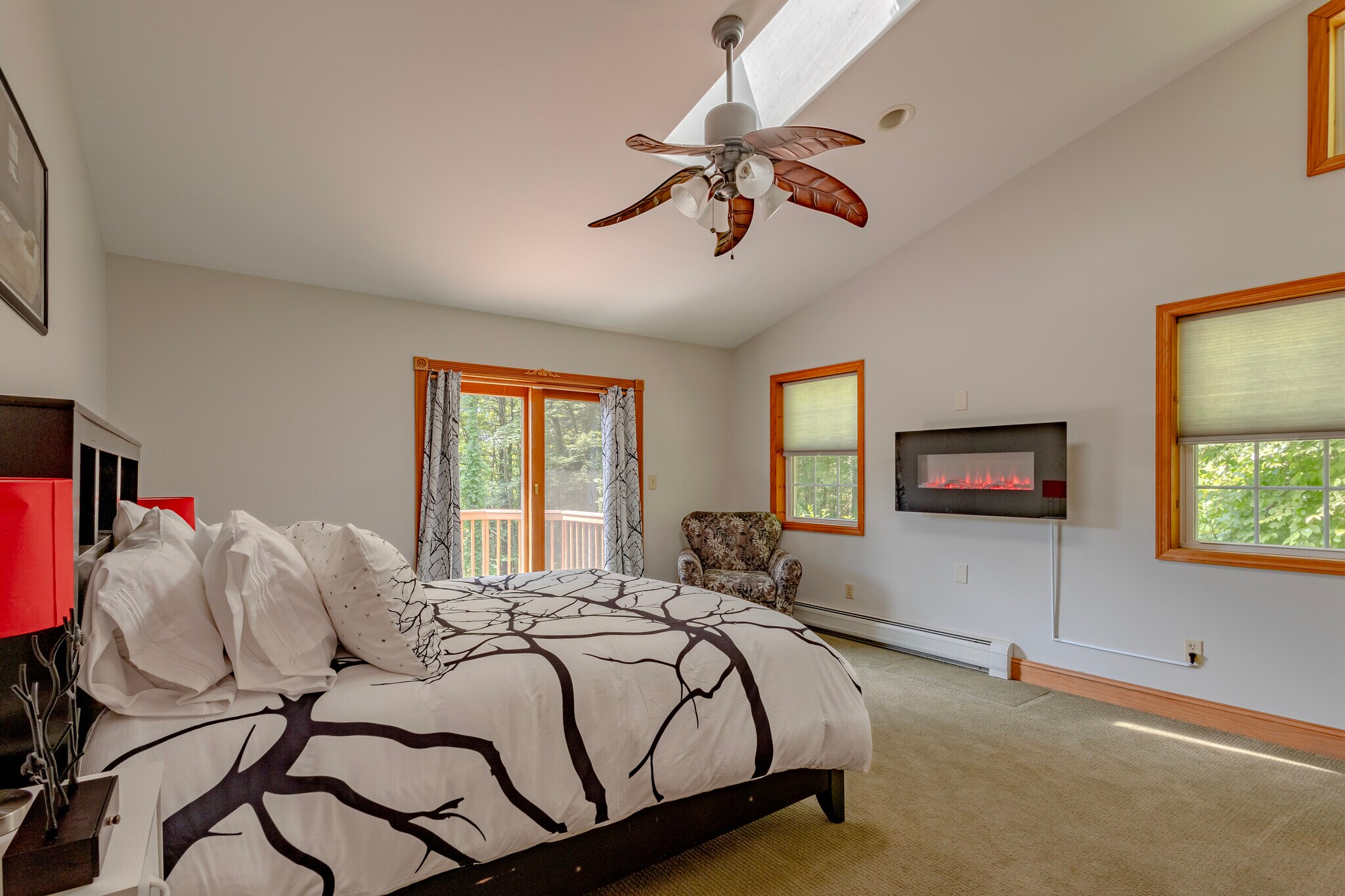 Building Photo - 386 Leroux Rd