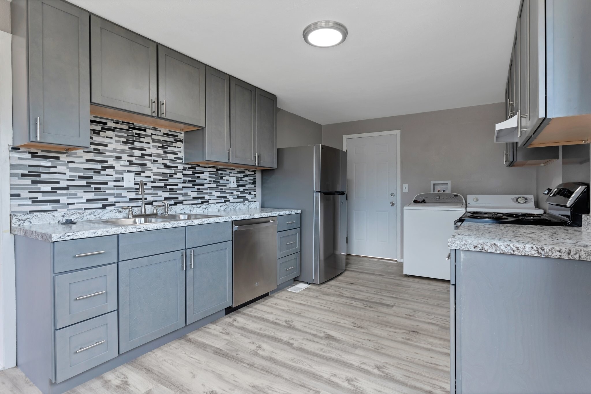 Kitchen - 11612 Del Mar Pky