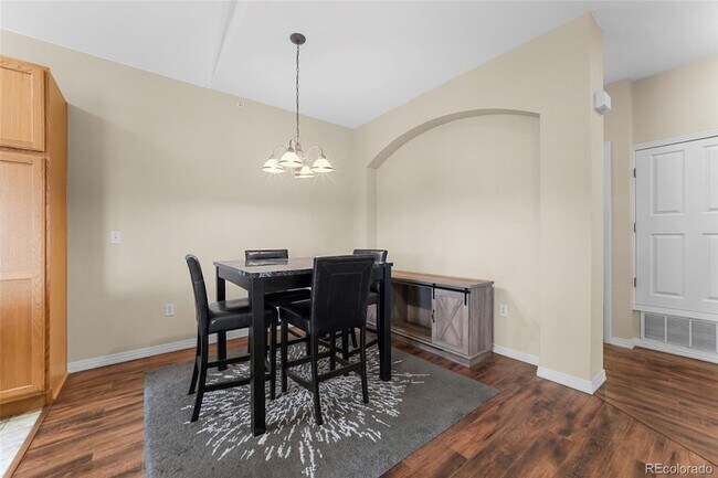 Building Photo - 9569 Pearl Cir