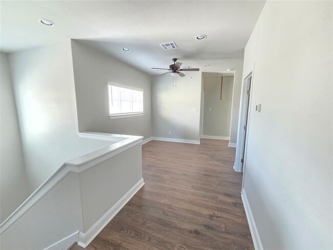 Building Photo - 600 C-Bar Ranch Trl