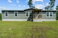 Building Photo - New Double-Wide Home on 2.01 Acres (Lufkin...