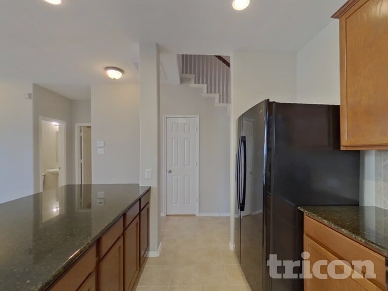 Building Photo - 10309 Bradshaw Dr