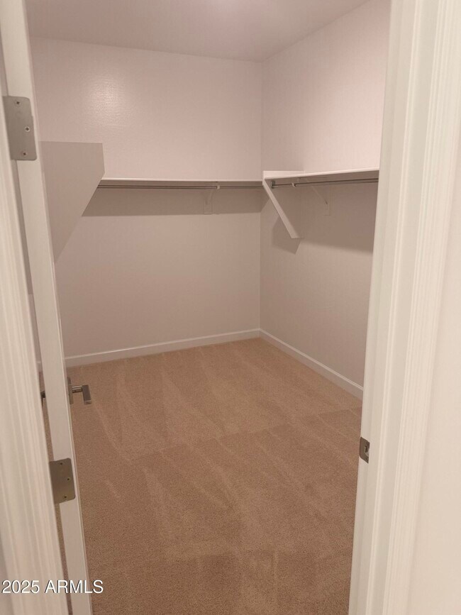 Building Photo - 7409 W Buckhorn Trail