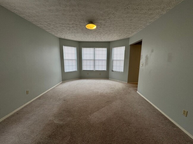 Building Photo - Large 3/2.5 House on Martha Berry Hwy- $1,295