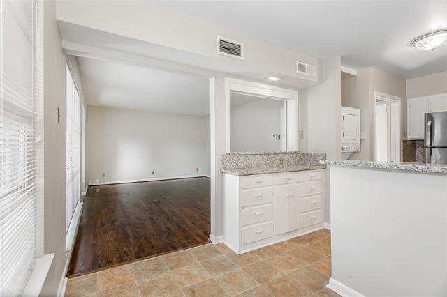 Building Photo - 6506 St Moritz Ave