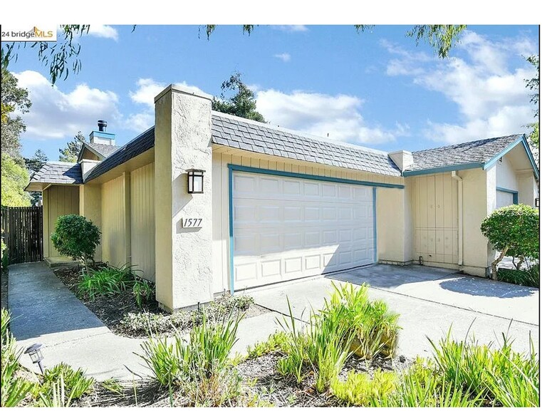 Primary Photo - 1577 London Cir