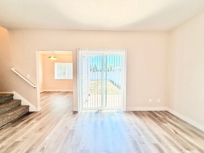 Building Photo - 5832-5830 Glen Echo Ave