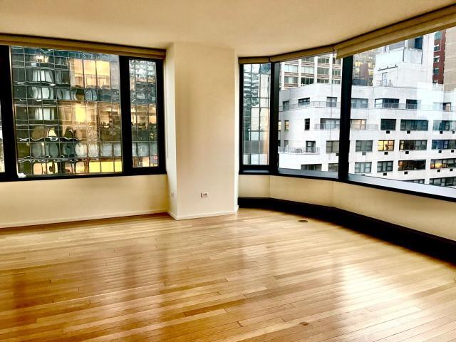 Building Photo - 1 bedroom in New York NY 10017