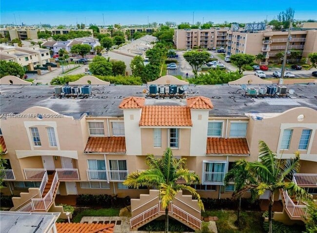 Building Photo - 665 NW 85th Pl