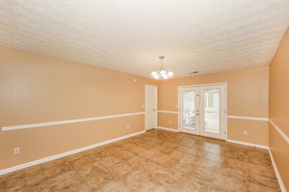 Building Photo - 468 Cathedral Dr