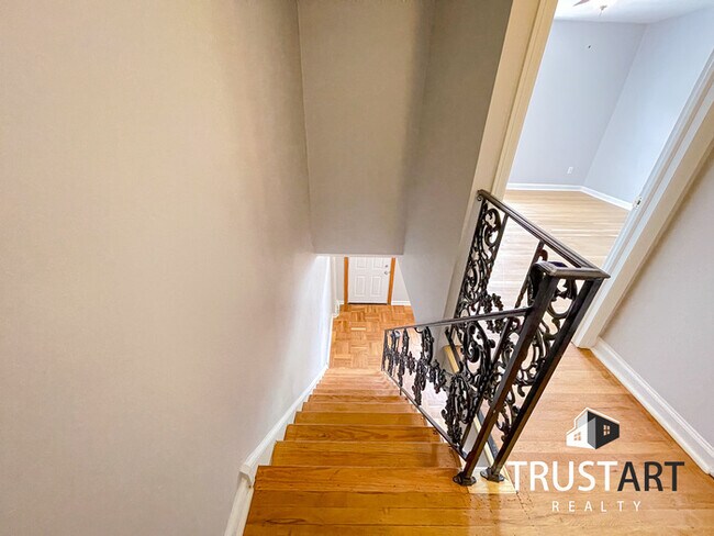 Building Photo - 3 bedroom house in Tacony