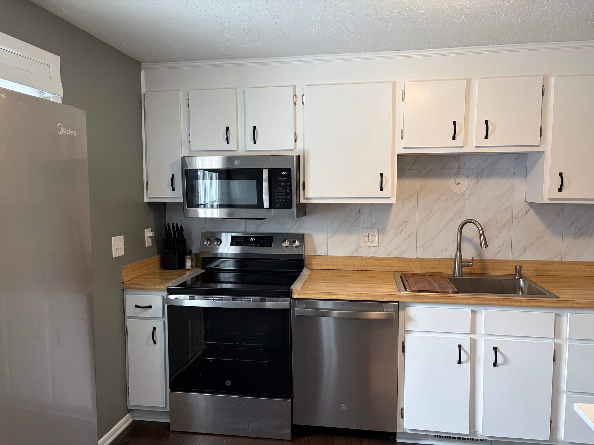 Building Photo - 1799 Higby Dr