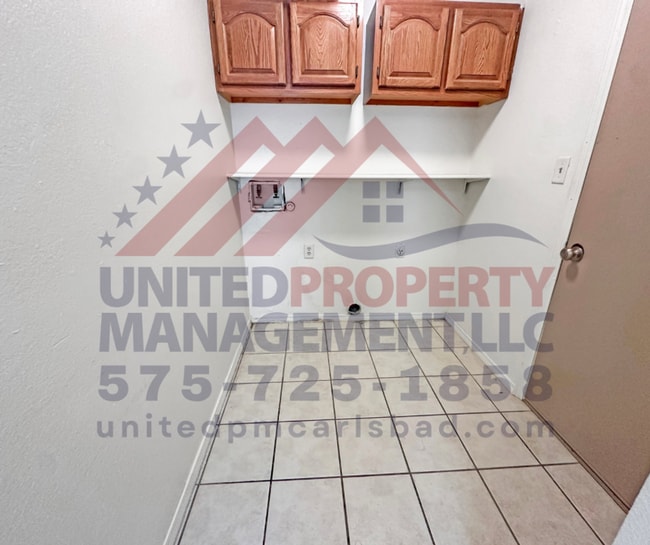 Building Photo - 805 Merion Dr