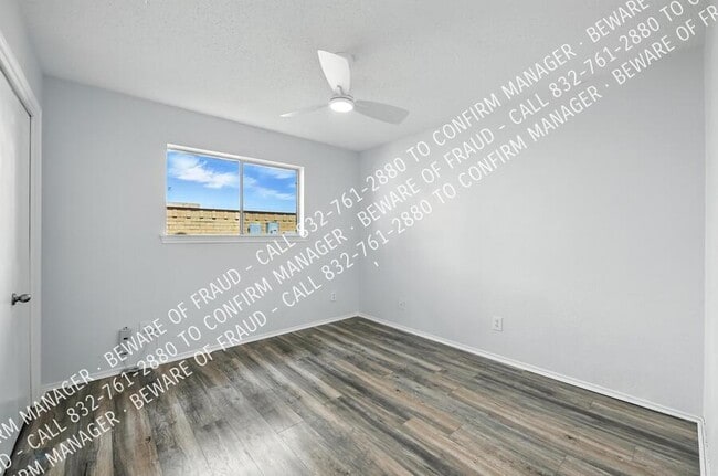 Building Photo - 1106 Paluxy Ct