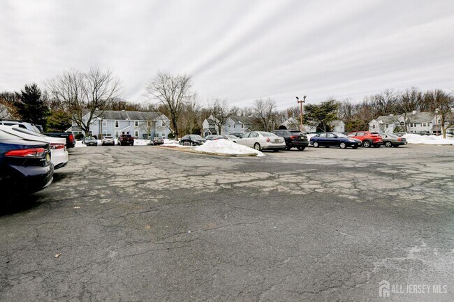 Building Photo - 58 Tanglewood Ct