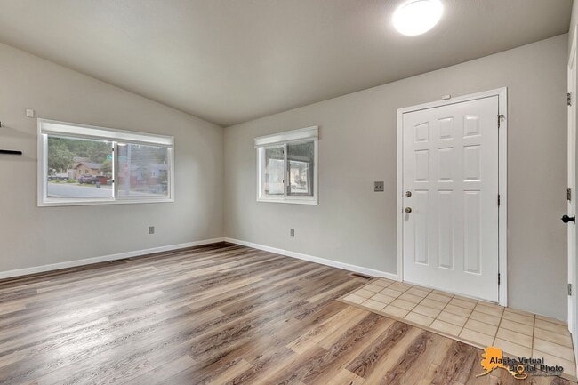 Building Photo - Charming 3 Bedroom Ranch Style Home in East Anchorage