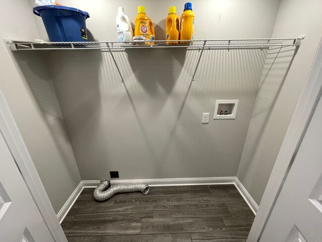 Building Photo - Perfect Condo Home For Lease