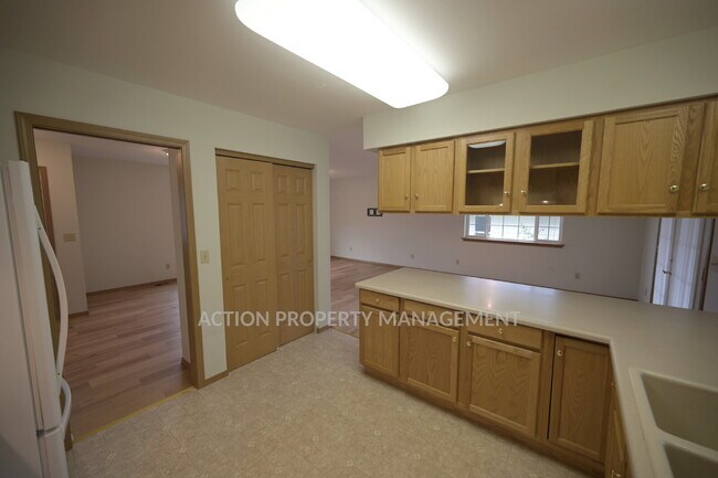 Building Photo - 3 bed 2 bath home in Sequim