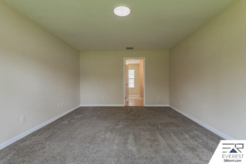 Building Photo - 26 Round Table Ln