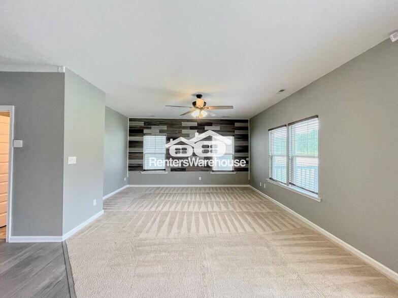 Building Photo - 108 Mdws Lndg Ln