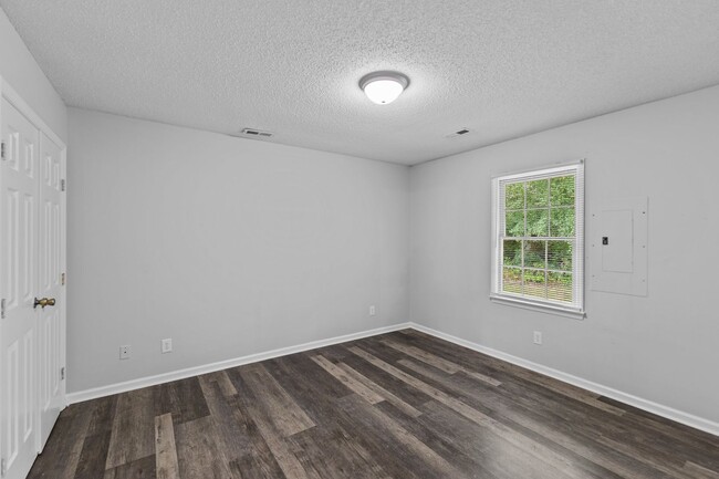 Building Photo - Cute Apartment for rent