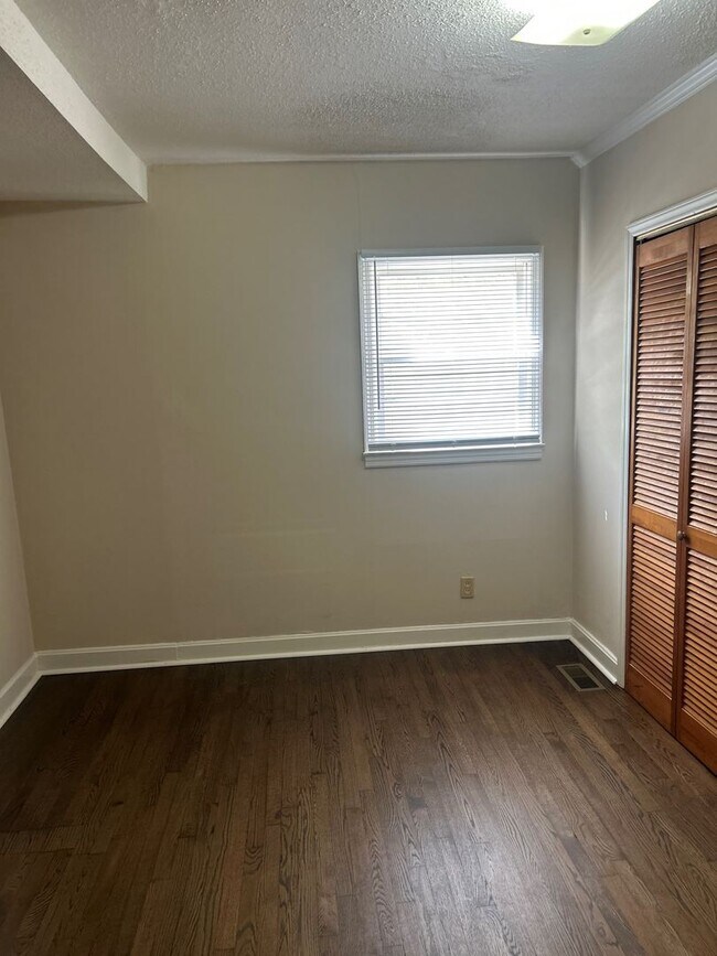Building Photo - 3 Bedroom RANCH!! ***$200 FREE GROCERIES***