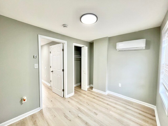 Building Photo - 935 S Belnord Ave