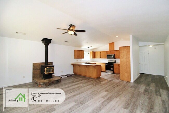 Building Photo - 14780 Marin Dr