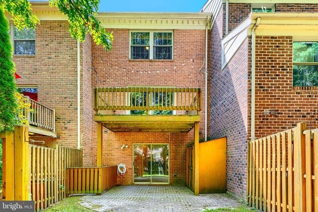 Building Photo - 30 Old Forge Ct