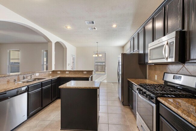 Building Photo - 30618 Lavender Trace Dr