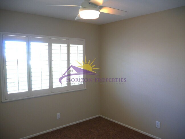 Building Photo - Remodeled 3 Bed 2 Bath 1,215 Sq Ft Citrus Heights Home