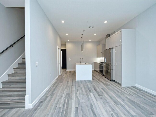 Building Photo - 2108 Tillery St