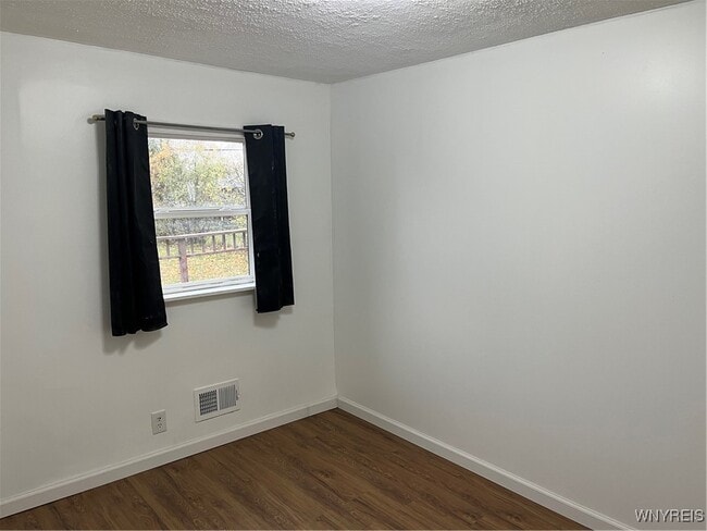 Building Photo - 368 Grover Cleveland Hwy