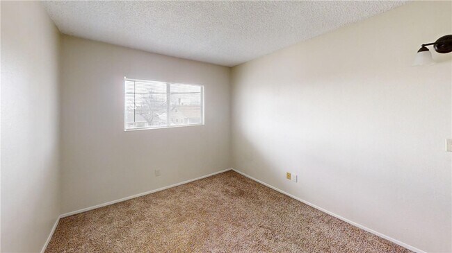 Building Photo - 13383 3rd St