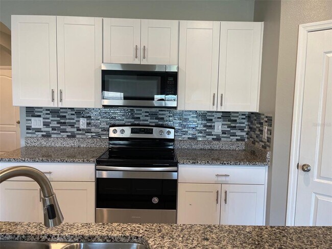 Building Photo - 3307 Summerdale Way